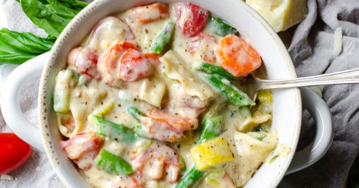 White One Pot Lasagna Soup with Pesto