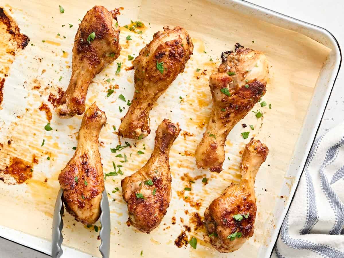 Simple Oven-Baked Chicken Drumsticks