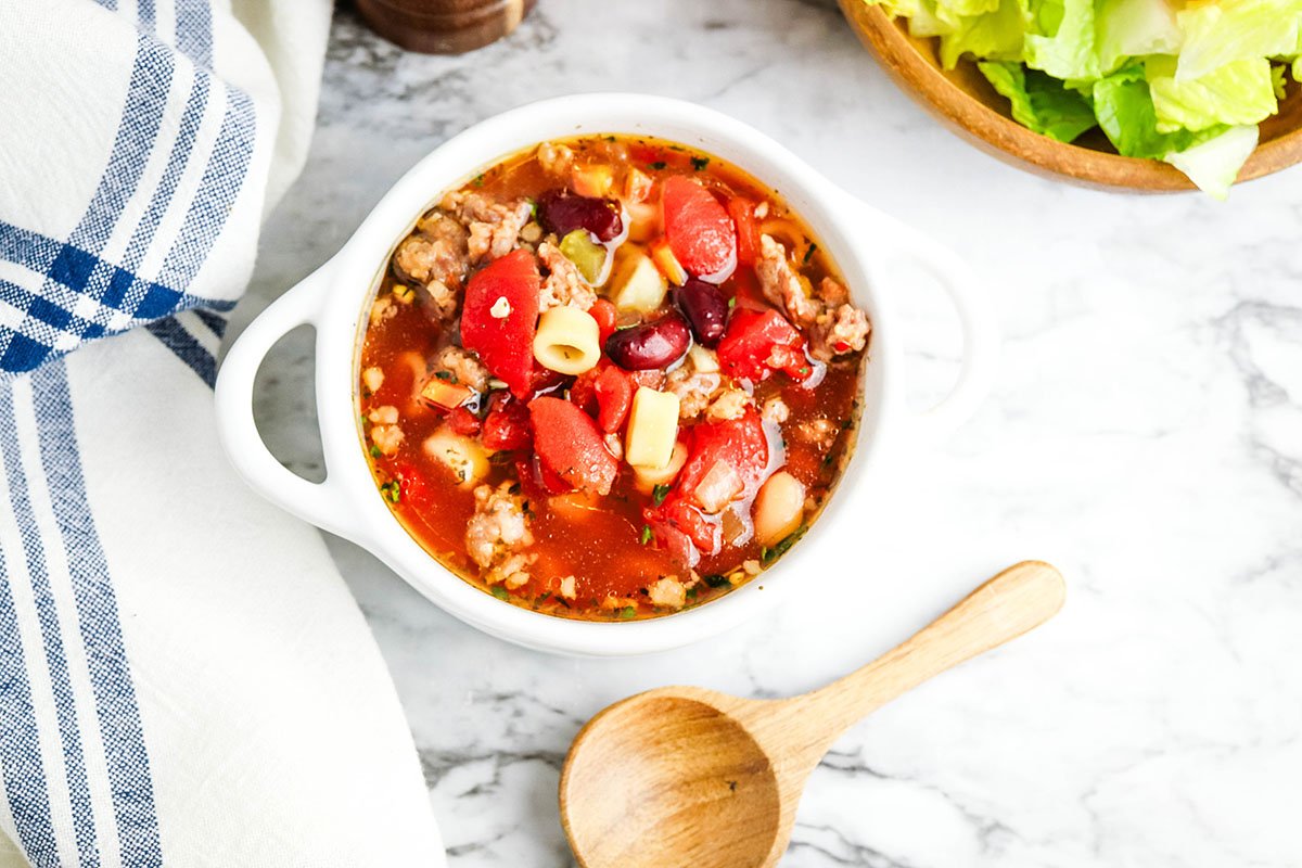 Slow Cooker Pasta Fagioli – Simple Recipe