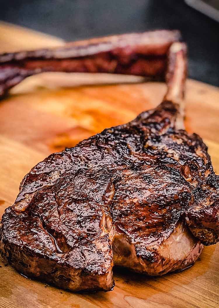 Tomahawk Steak