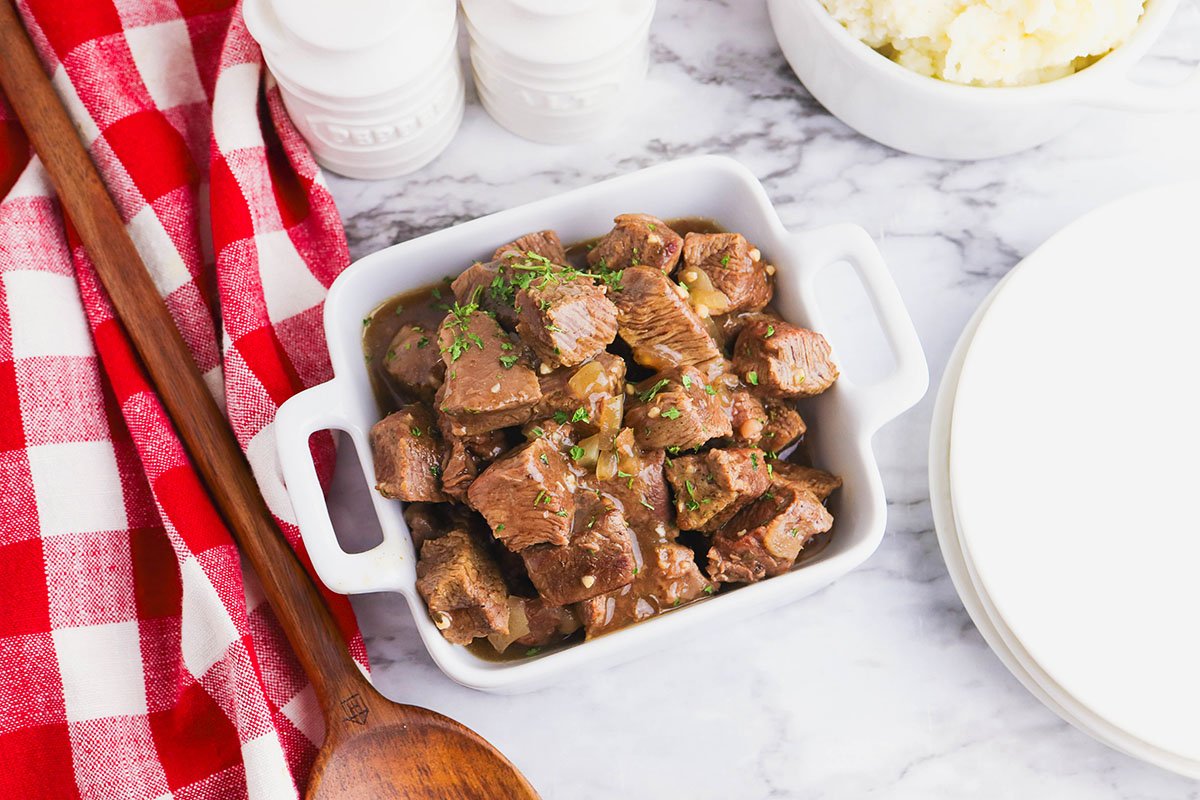 Simple Slow Cooker Beef Tips Recipe