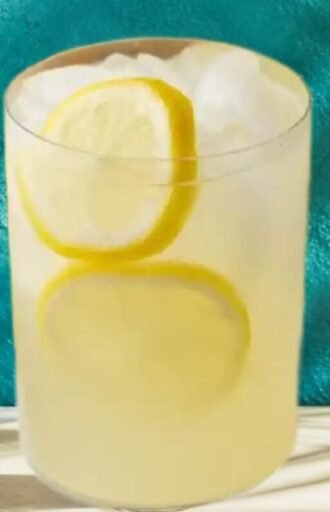 Refreshing Homemade Lemonade – Sweet & Tangy Summer Drink