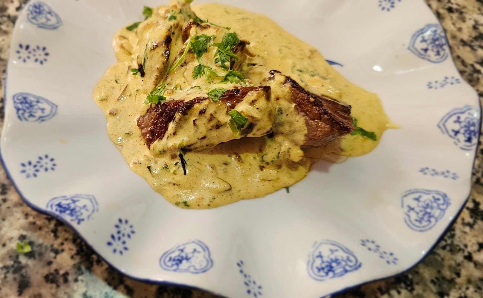 🥩 Creamy Mushroom & Soy Sauce Steak